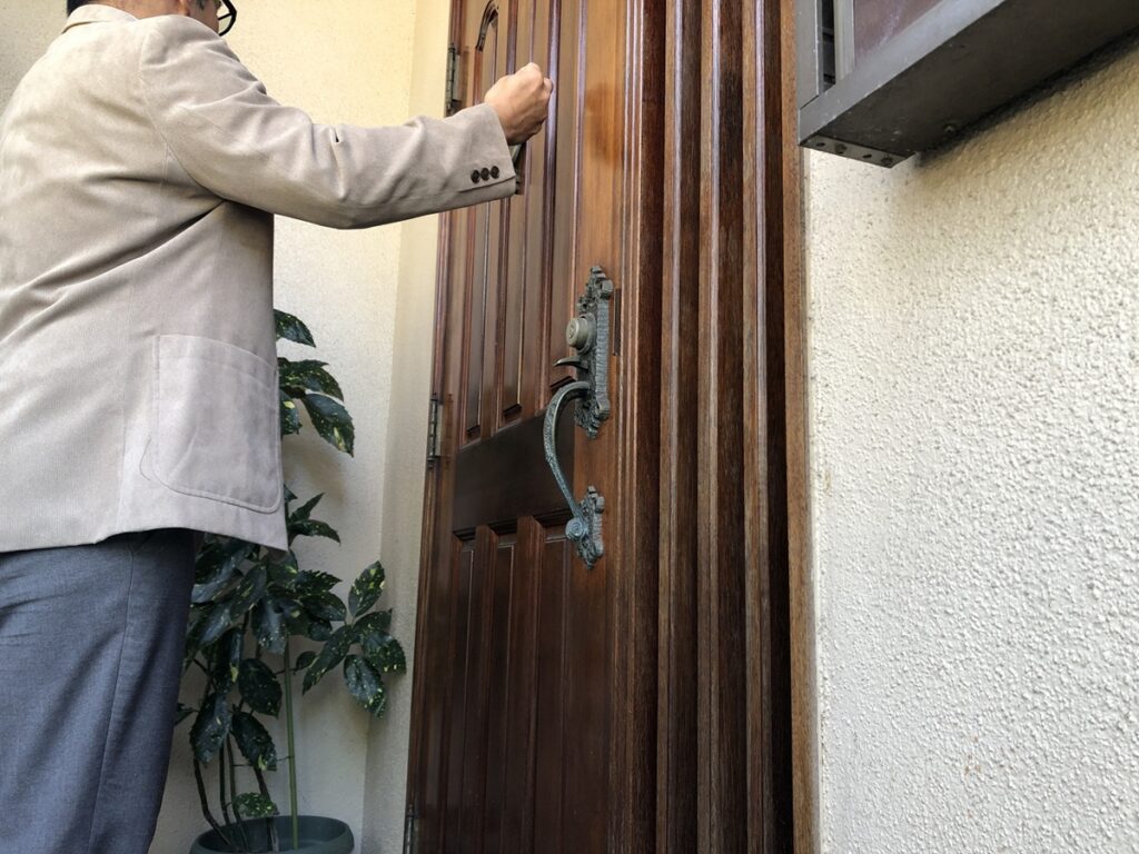 屋根工事で悪質なリフォーム業者に騙されないために知っておくべきこと (4)