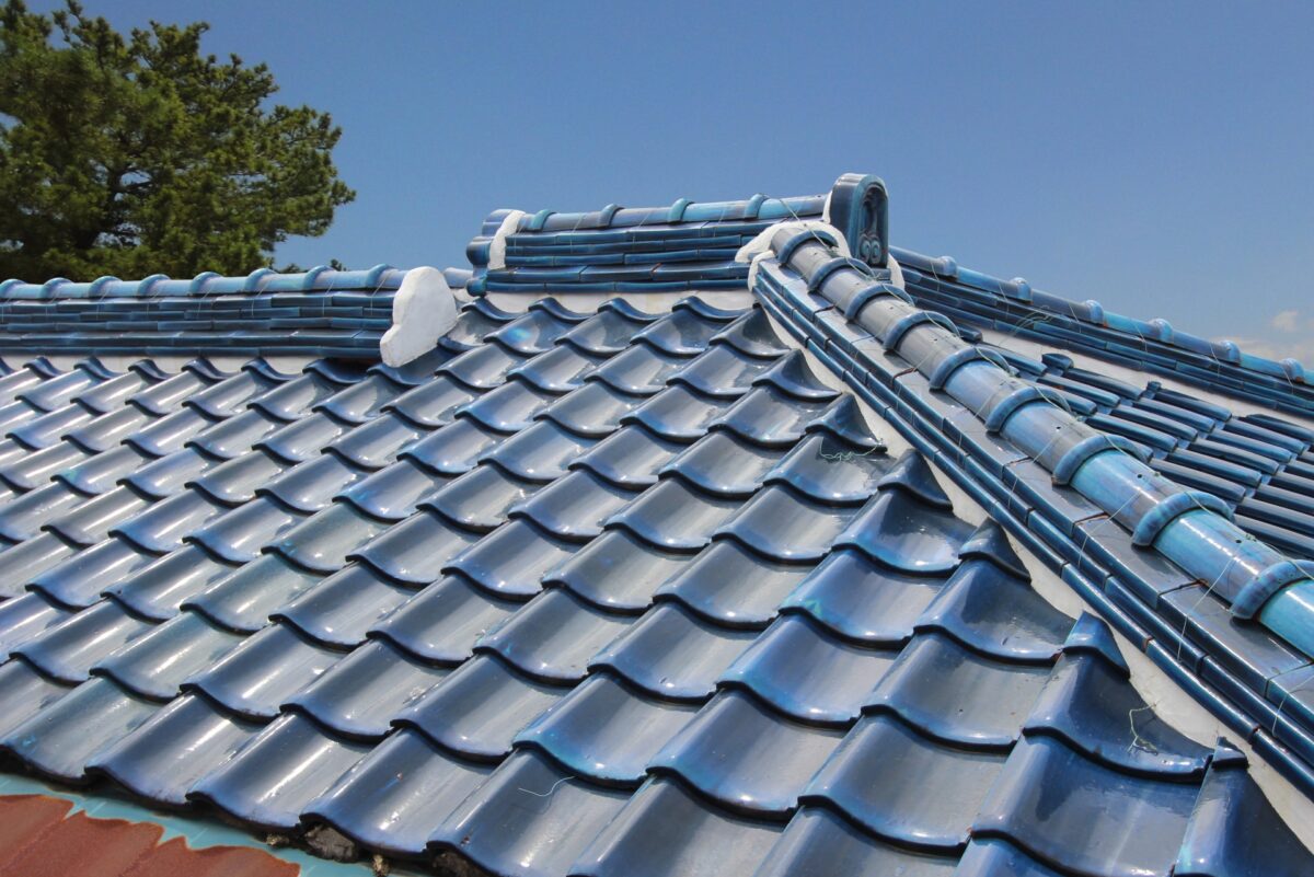 屋根の漆喰メンテナンス完全ガイド|費用相場から補修方法まで徹底解説