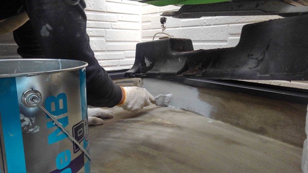 神奈川県三浦郡葉山町|屋根塗装・外壁塗装⑮ベランダにシート防水を施工 (1)