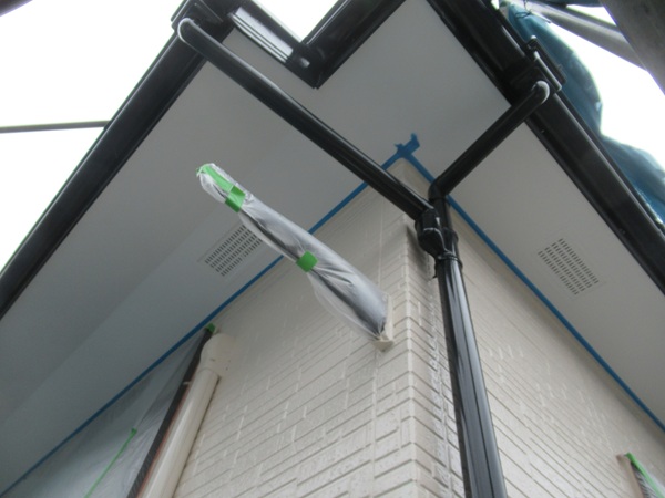 神奈川県三浦郡葉山町｜屋根塗装・外壁塗装⑬軒先の横板、鼻隠し塗装 (2)