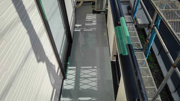 神奈川県三浦郡葉山町|屋根塗装・外壁塗装⑯塩ビシート機械固定工法仕上げ (2)