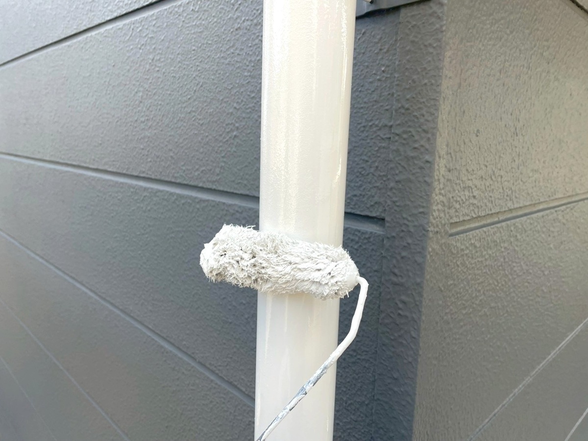 雨樋塗装で住まいが変わる!塗装で美観向上、清掃で詰まり防止 (3)