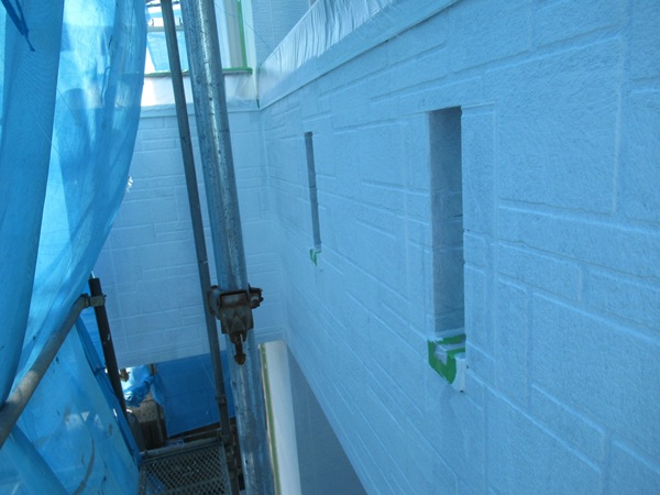 神奈川県鎌倉市|外壁塗装・屋根塗装⑧淡い色のツートンカラーでオシャレな外観に! (2)