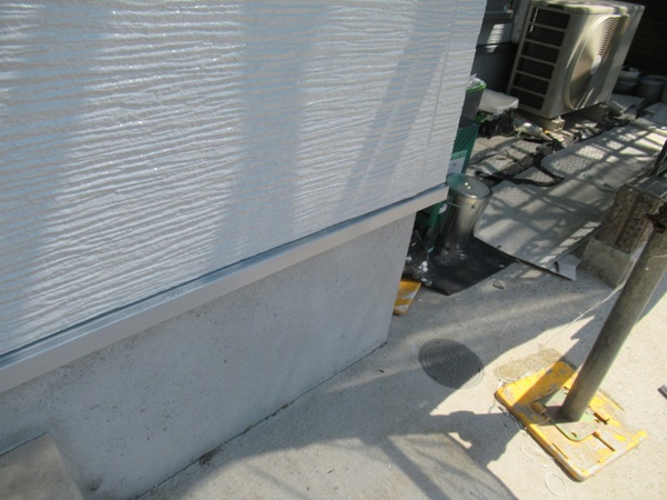 神奈川県鎌倉市|外壁塗装・屋根塗装⑩水切り、庇、ベランダトップコート塗り替え (1)