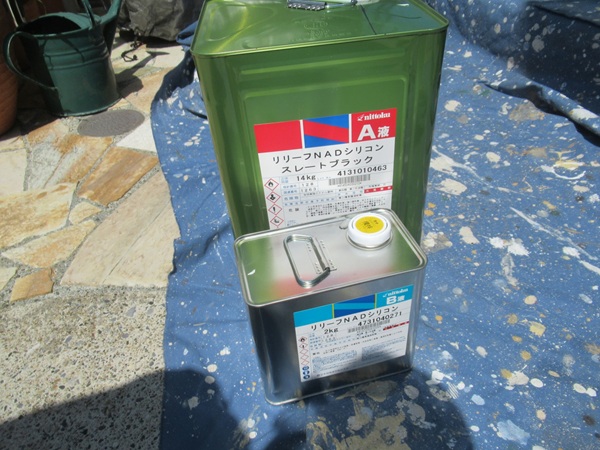 神奈川県鎌倉市|外壁塗装・屋根塗装④リリーフNADシリコンのスレートブラックでスタイリッシュな屋根に。 (2)