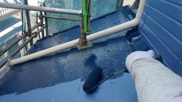 神奈川県逗子市|屋根塗装・外壁塗装④屋根中塗り (1)