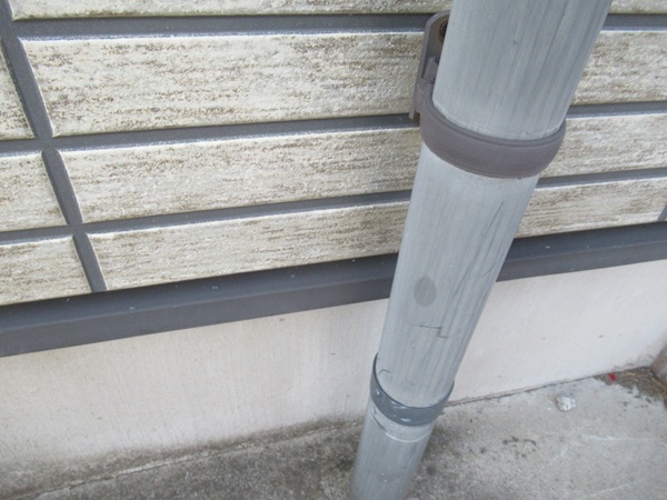 神奈川県逗子市・現場調査⑥水切りやシャッターボックスなどの水切り、雨樋の劣化症状 (1)