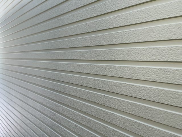 外壁塗装の乾燥時間はどのくらい?目安時間や足りない場合のリスクを解説