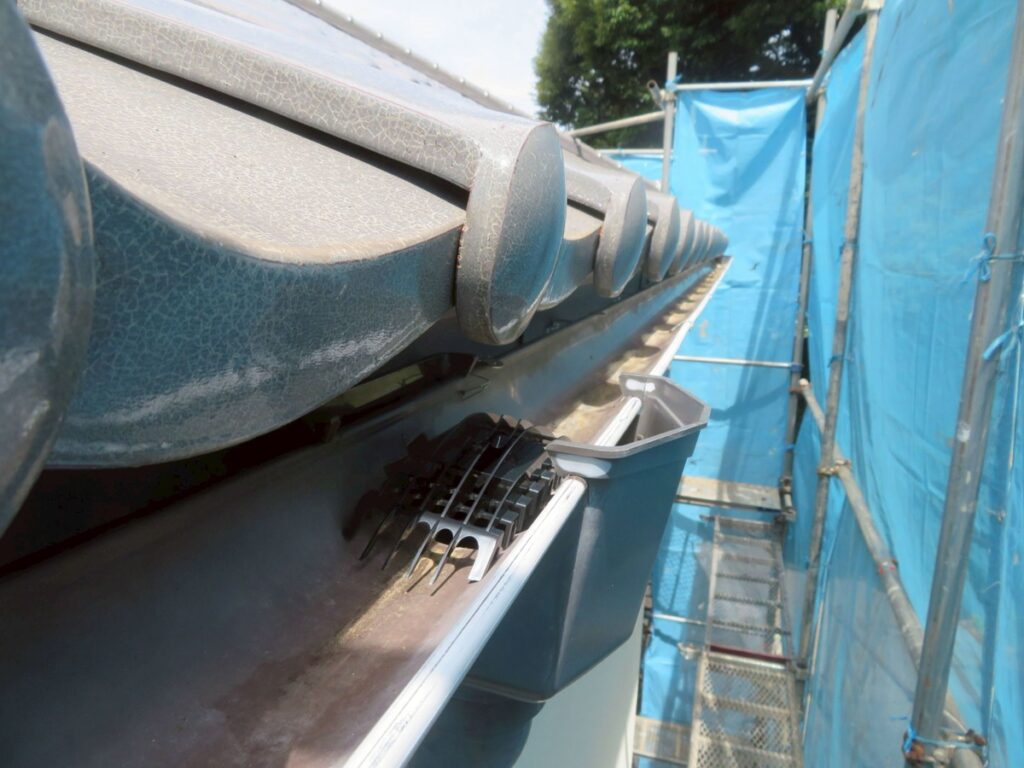 横須賀市外壁塗装・漆喰工事③雨樋部分交換+つまり防止グッズ設置 (22)