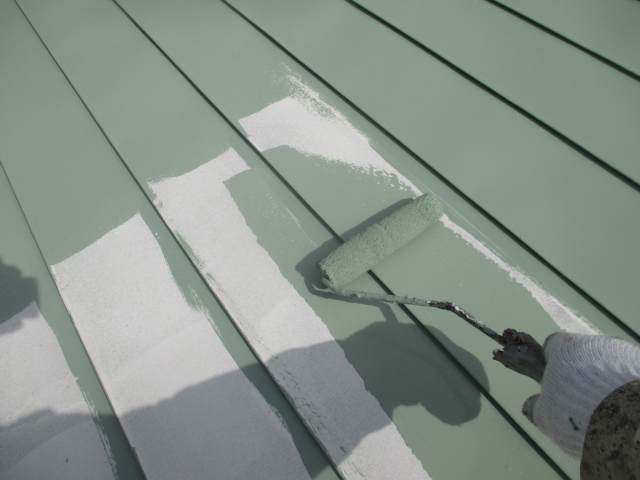 屋根塗装が必要な理由とは