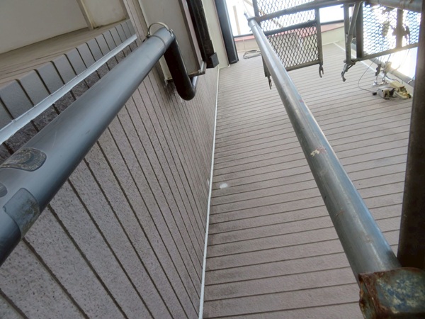 高耐久のオートンイクシードでシーリング打ち替え工事横須賀市屋根塗装・外壁塗装② (18)