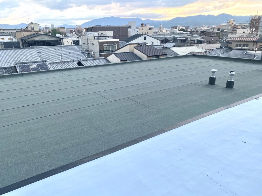 【屋上の防水工事】ウレタン・FRP・シート・アスファルトの違い、選び方を徹底解説