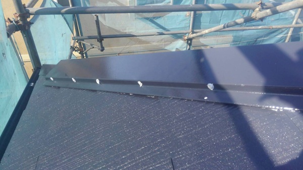 釘頭や板金継ぎ目補強~リリーフNADフッ素で屋根塗装仕上げ|横須賀市屋根塗装・外壁塗装⑥ (2)