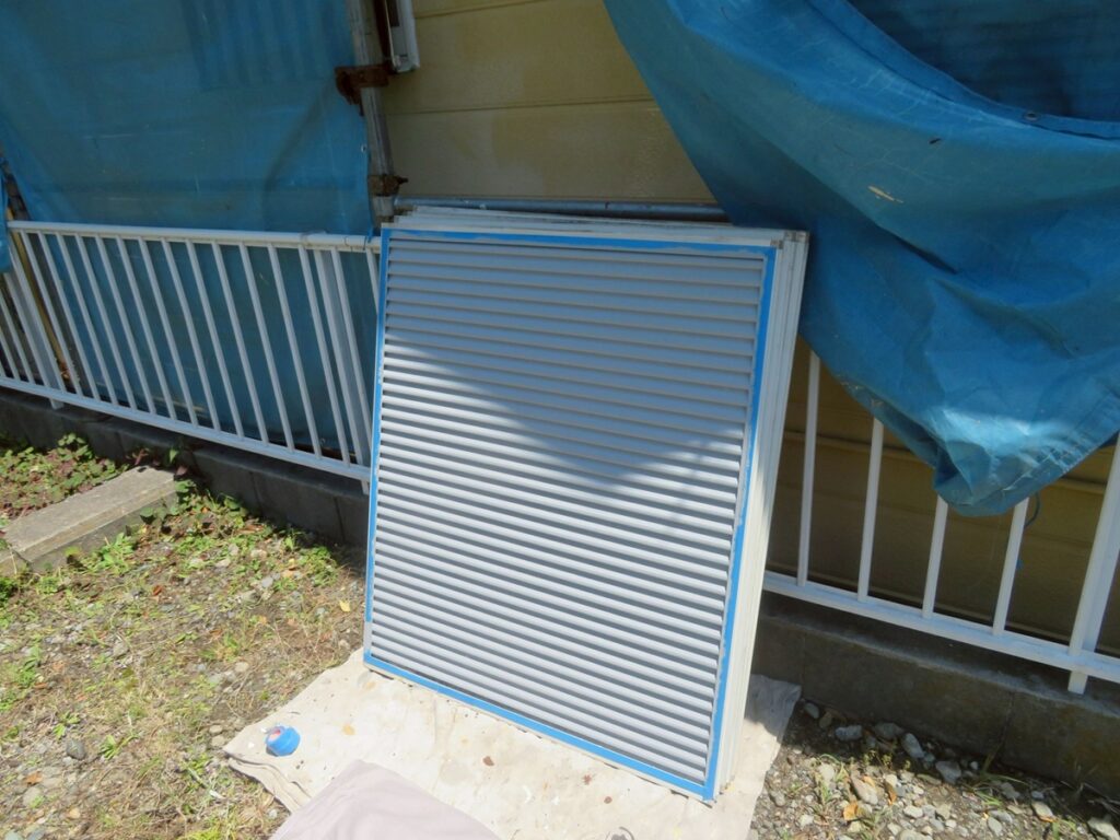 横須賀市外壁塗装・屋根塗装⑤雨戸塗装 (5)